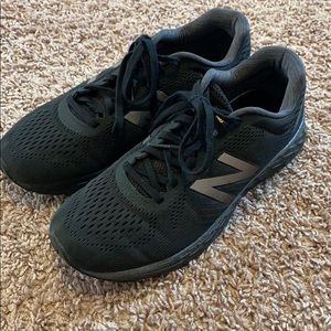 New Balance sneakers black